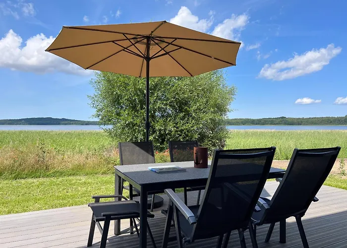 Haus Am See - Fewos Luv & Lee