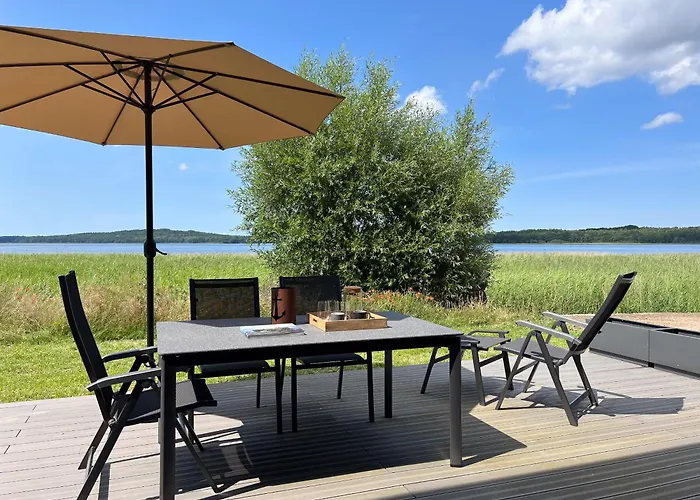 Haus Am See - Fewos Luv & Lee